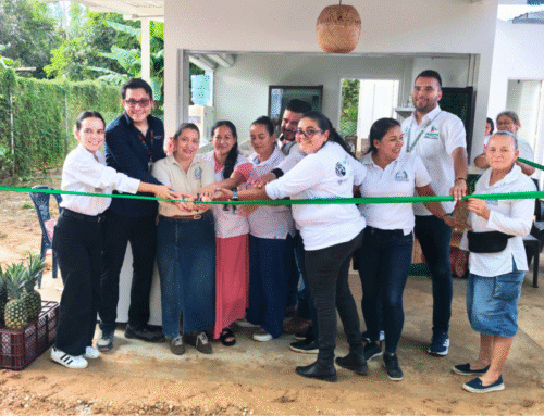 Mujeres rurales del Caquetá inauguran punto de venta comunitario y piloto de electrolinera con energía solar